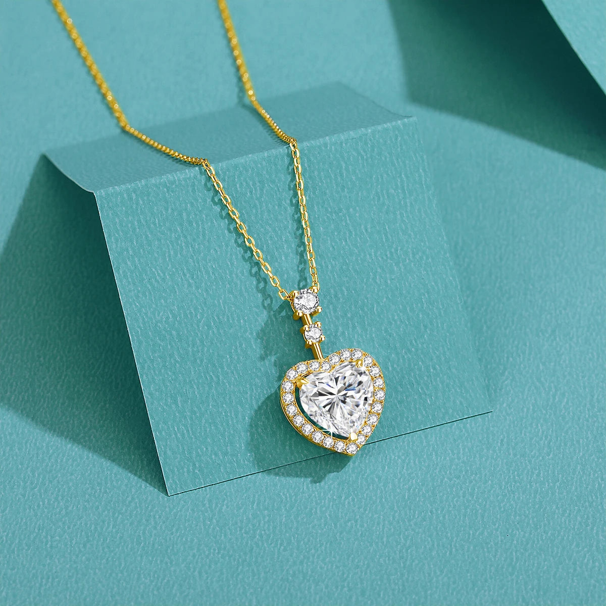 Collar Mujer Corazón Halo de Moissanita en Plata 925 – Baño de Oro, Oro Rosa u Oro Blanco