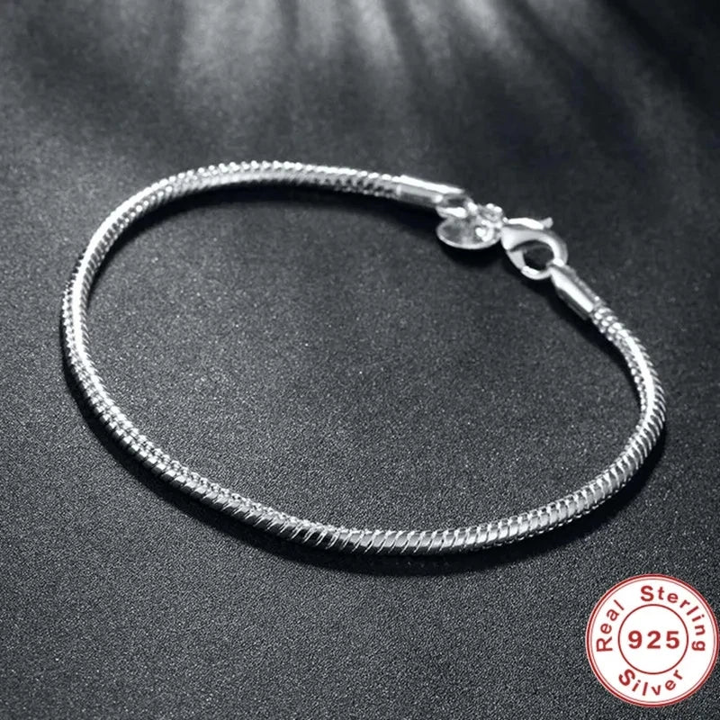 Pulsera Moderna de Plata 925 – Perfecta para Charms